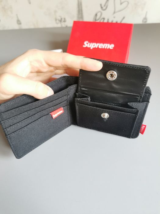 Czarny portfel supreme