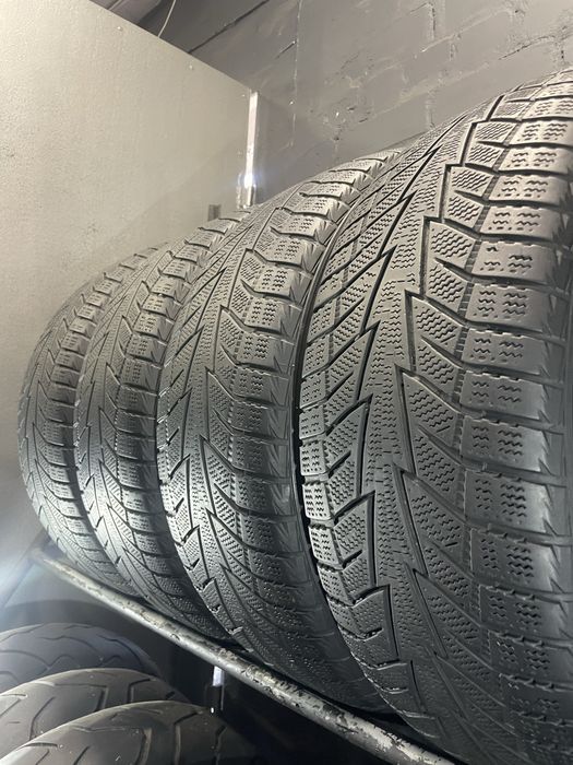4шт 215/55 R17 Hankook Winter i*cept iZ2 (w616)