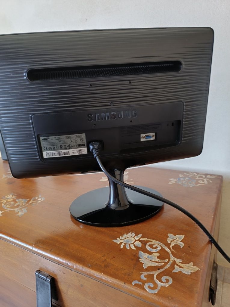 Monitor Samsung 19" SyncMaster B1930 VGA