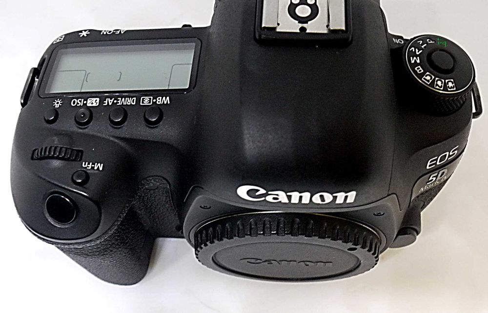 Maquina canon 5d mk4