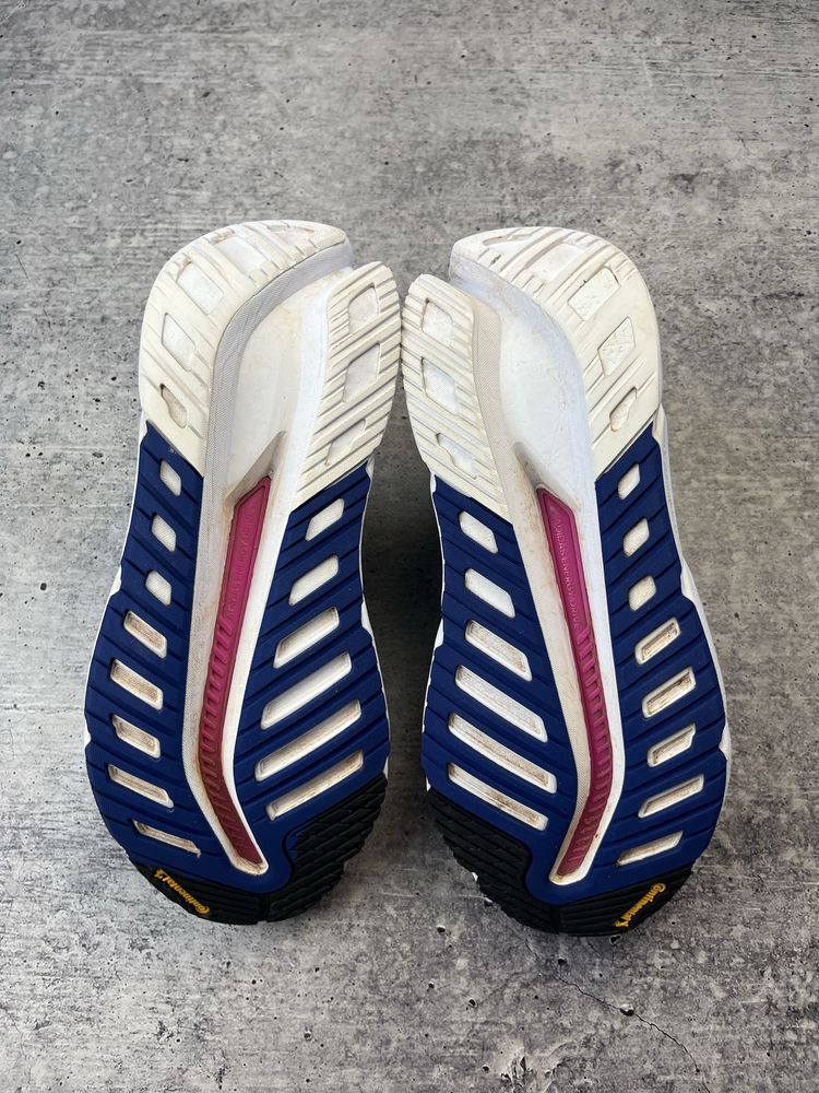 Кросівки Adidas,кроссовки адидас