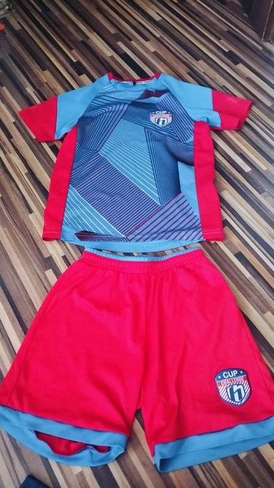 Strój piłkarski r.146