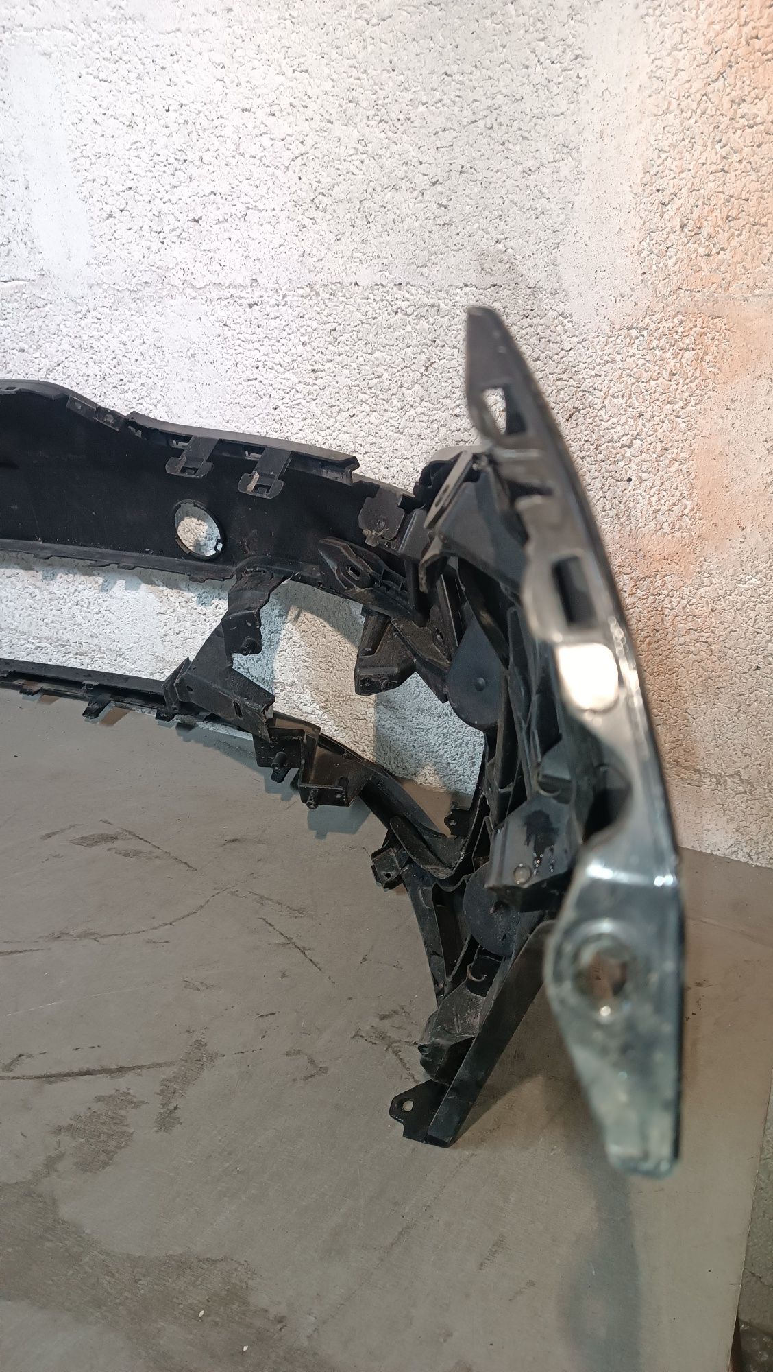 Vendo parachoque de frente Renault Megane 3 grandtour ano 2013/16