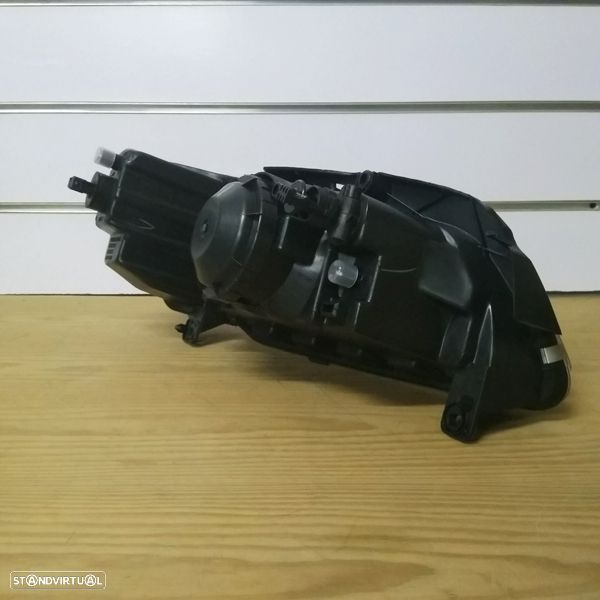 Farol Peugeot 106 modelo: 1996 até 2001 novo