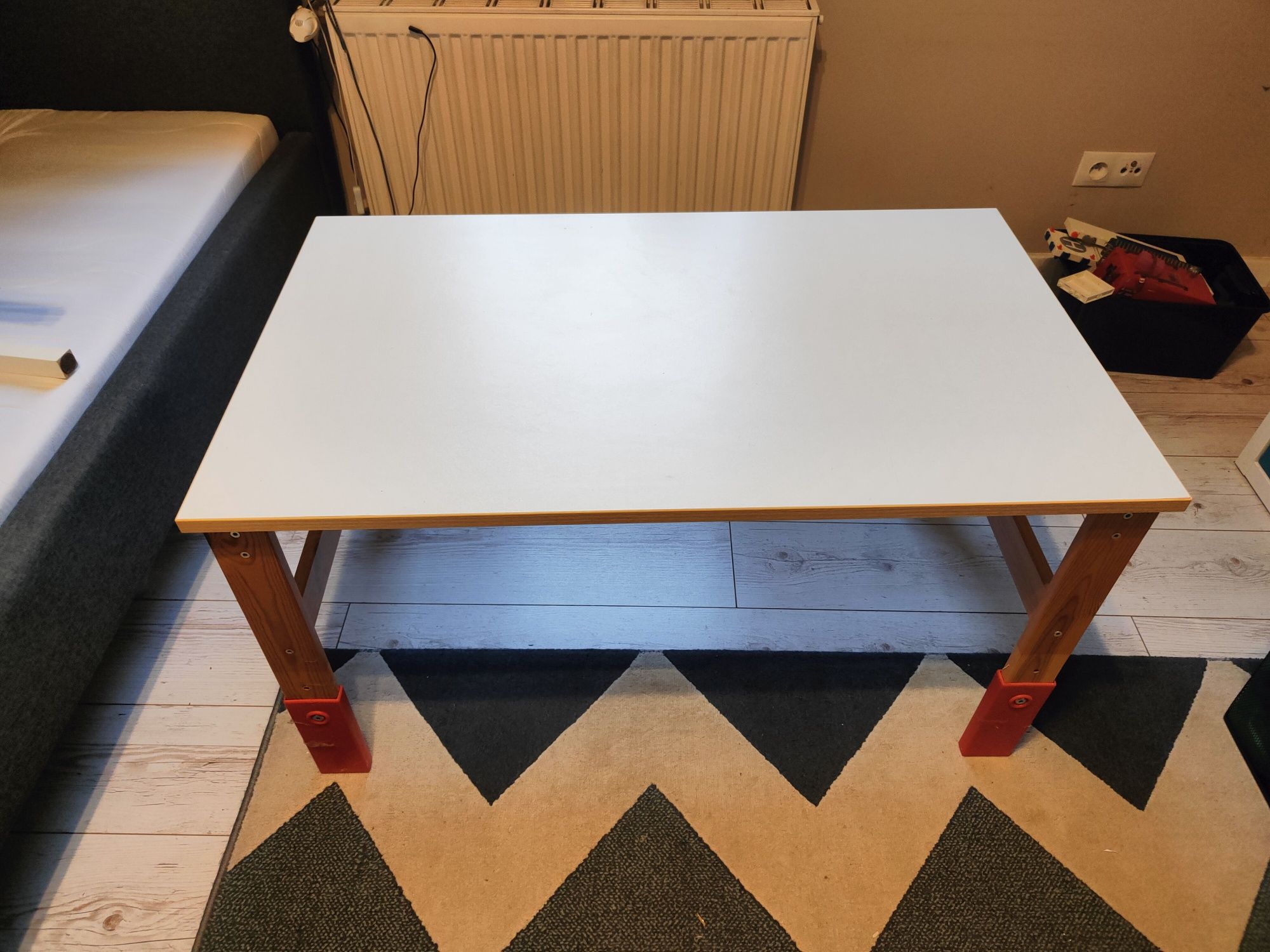 Biurko Ikea sansad