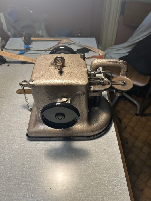 Maquina de costurar pêlo
