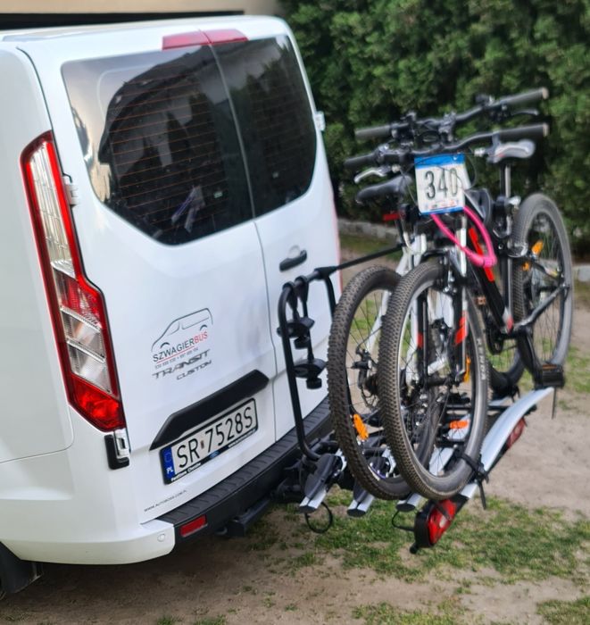 Wynajem busa i transport