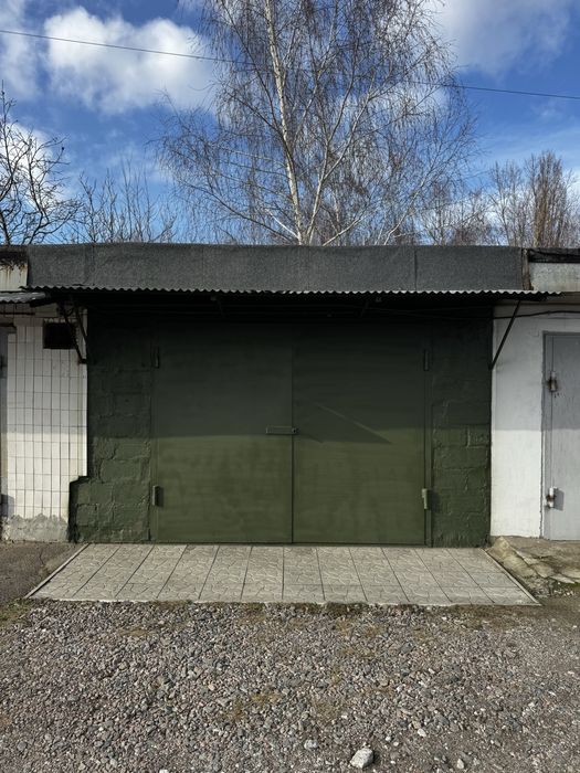 Продам гараж 9мкр