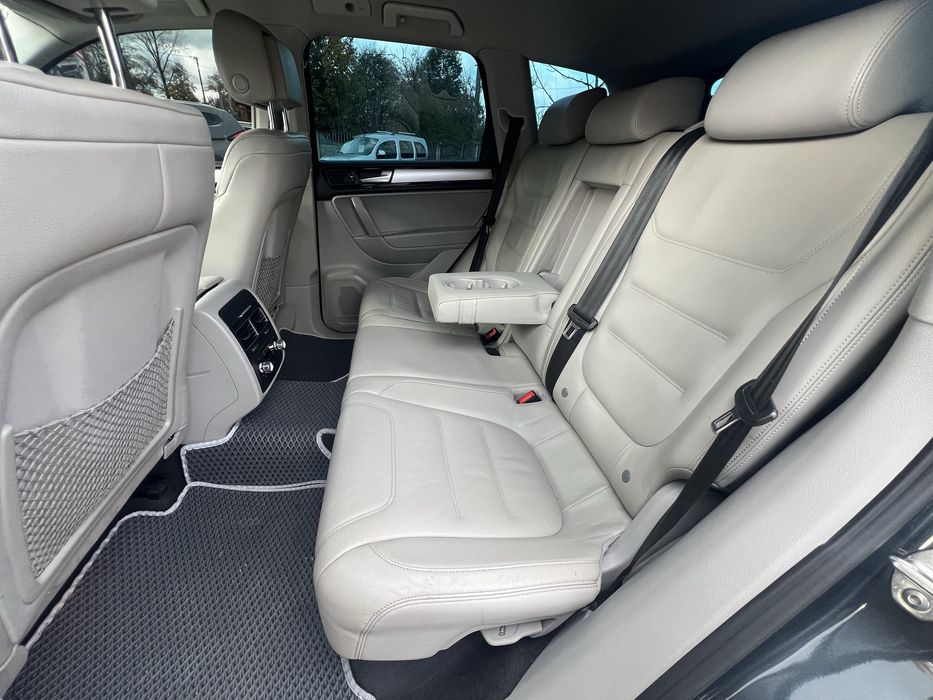 Таврек на спружинах в дуже гарному стані