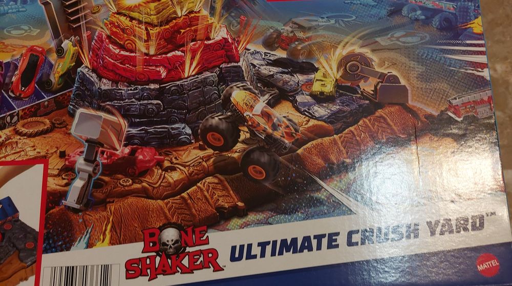 Hotwheels Monster Trucks arena smashers bone shaker. Está novo, ainda