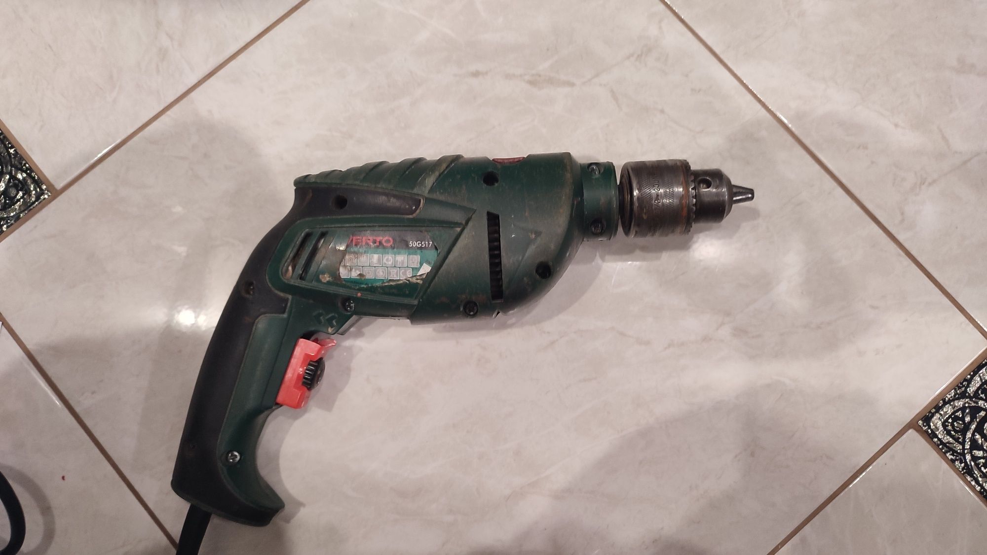 Дриль ударний 710W VERTO 50G517