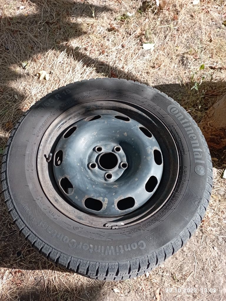 Продам колеса з дисками 195/65 R15 б/в