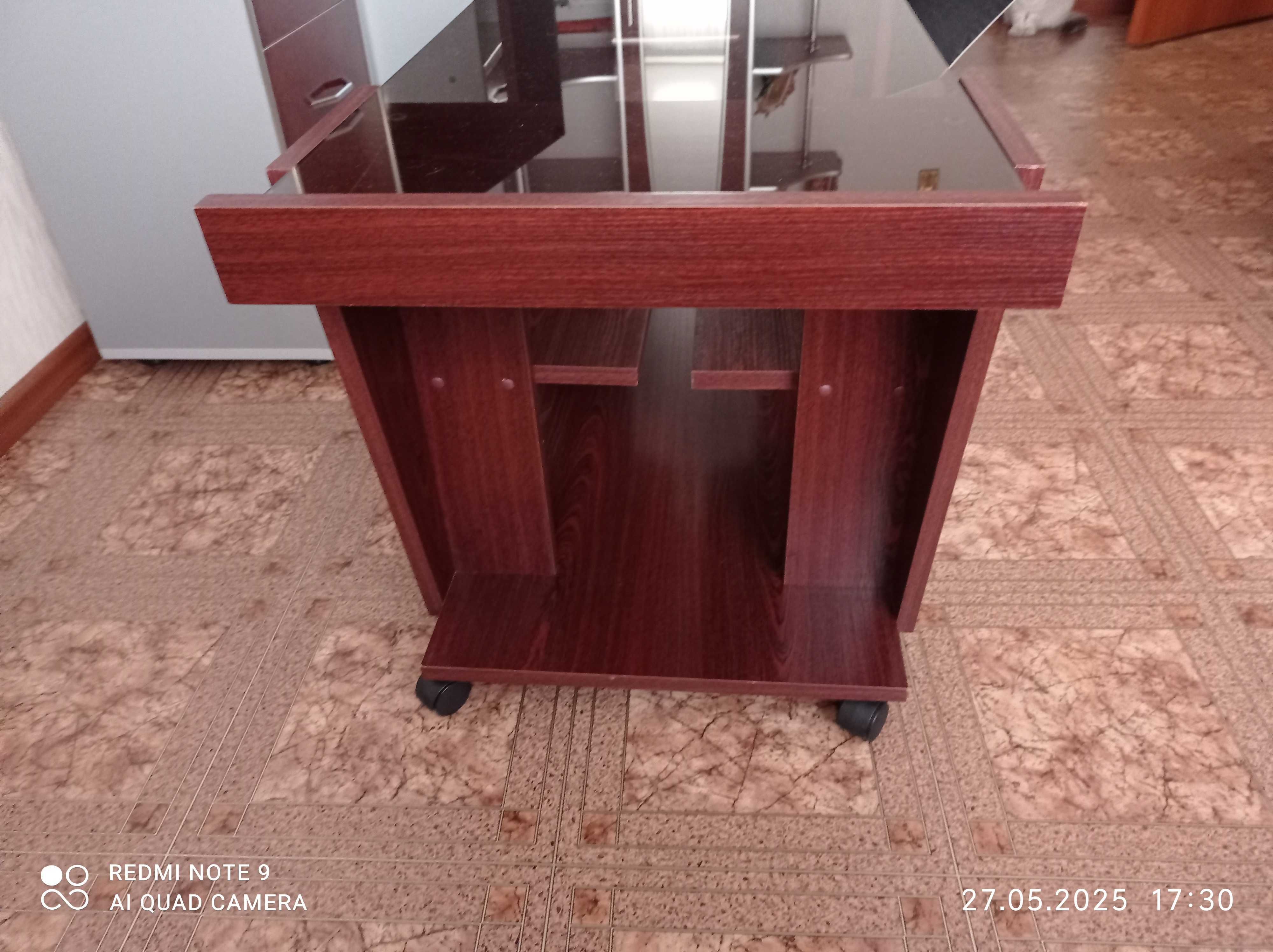 Продам Журнальний столик