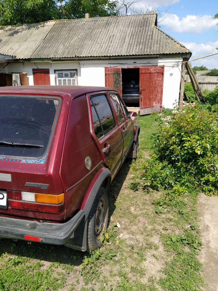 Фольцваген, продам, срочно.