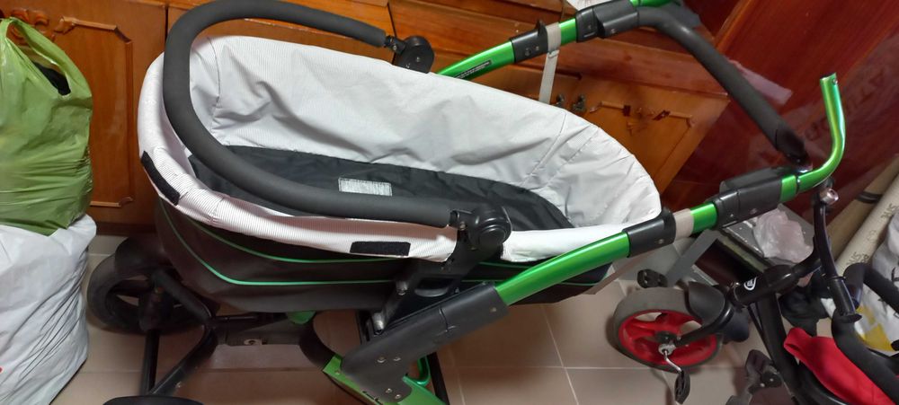 Коляска в нормальному стані САМОВИВІЗ