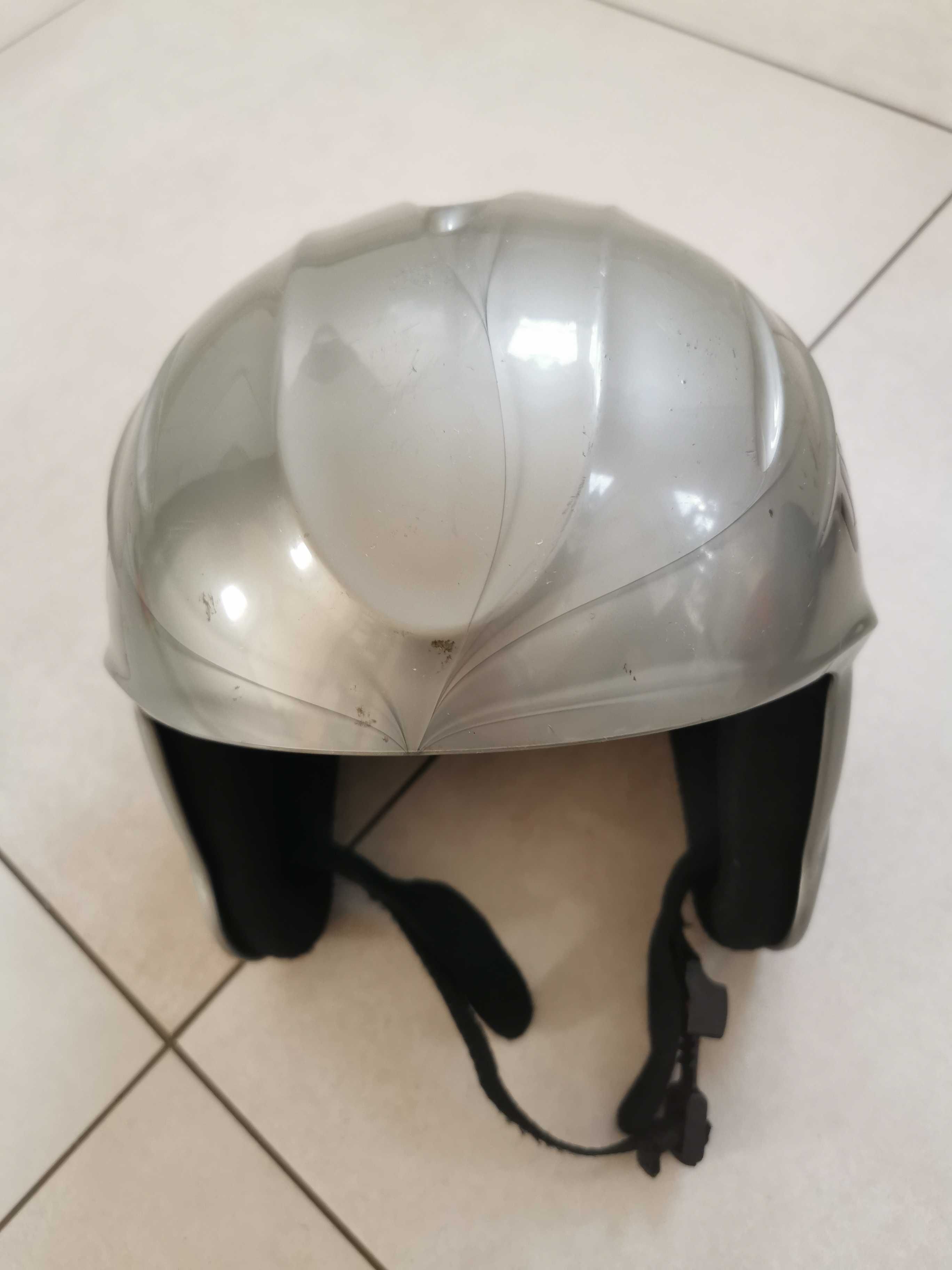 Kask  narciarski Wieze, ciepły i wygodny. Dla dzieci.