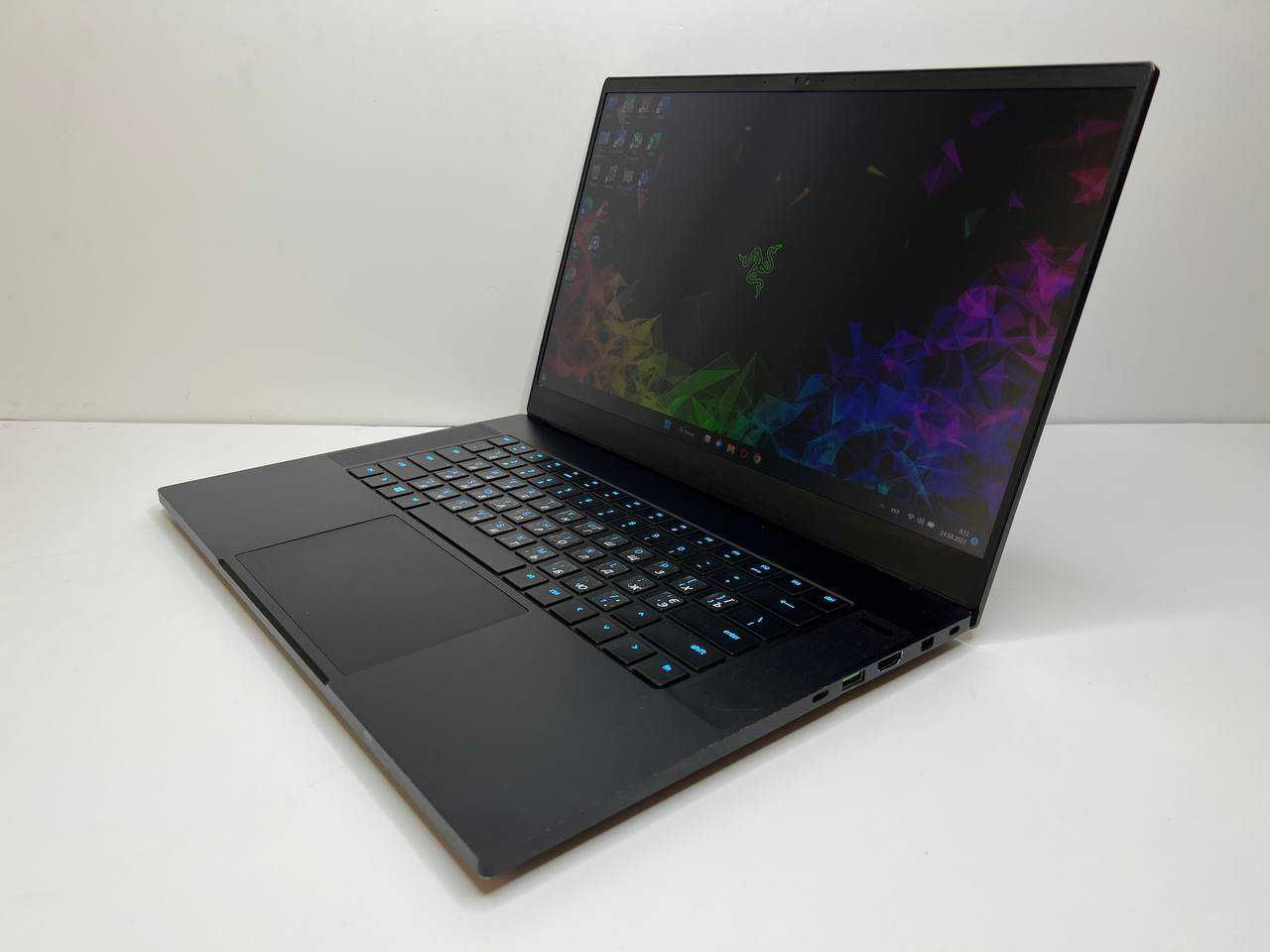 Ігровий Razer Blade 15, Core i7-8750H, GTX 1060 6Gb, 16Gb, 256Gb, FHD