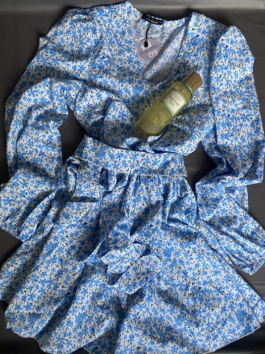 Сукня літня на довгий рукав . Плаття.