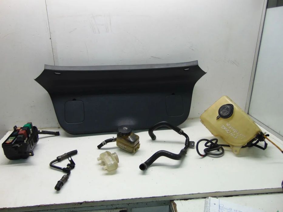 Toyota Corolla Liftback vários