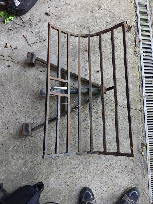 Kosz, platforma, bagażnik na zwierzynę na hak do samochodu