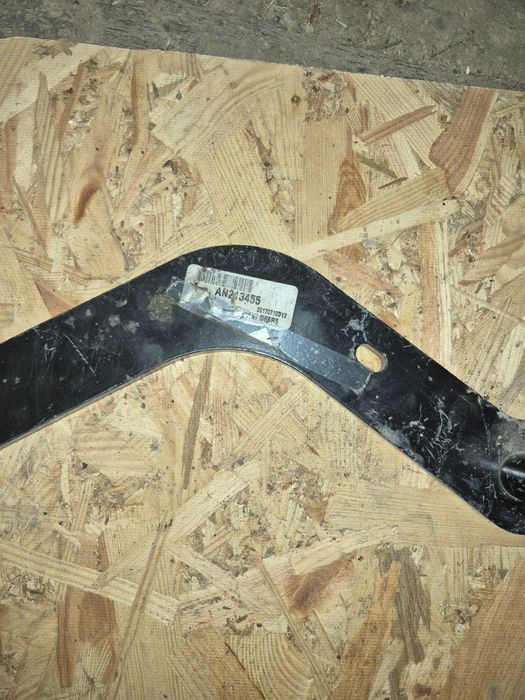 Кронштейн прикатуючого колеса для сівалки John Deere