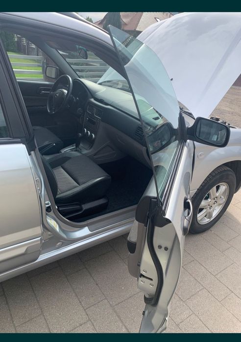 Subaru Forester 2.0 AWD 4x4 2005 Automat  hak Bardzo dobry stan