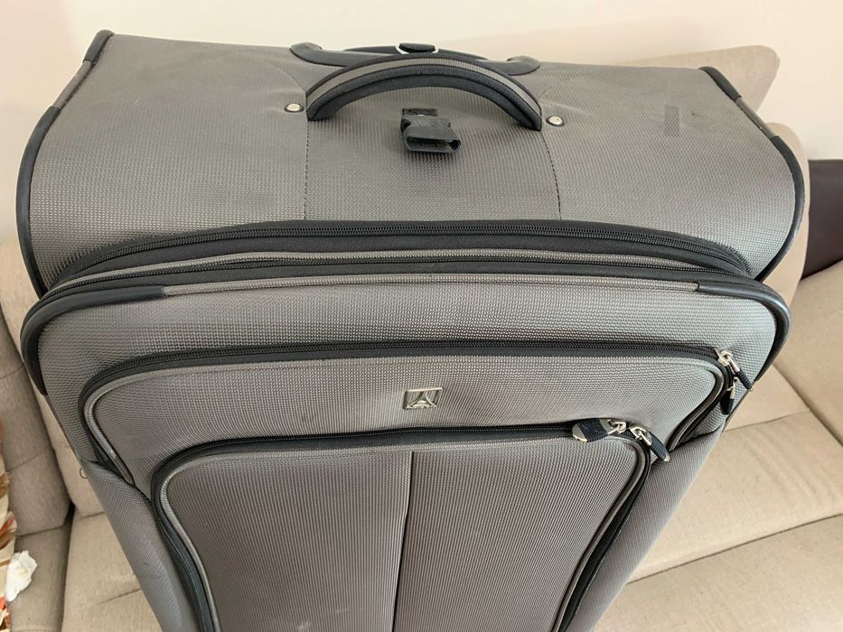 Sprzedam dużą walizkę XXL przywiezioną z USA.