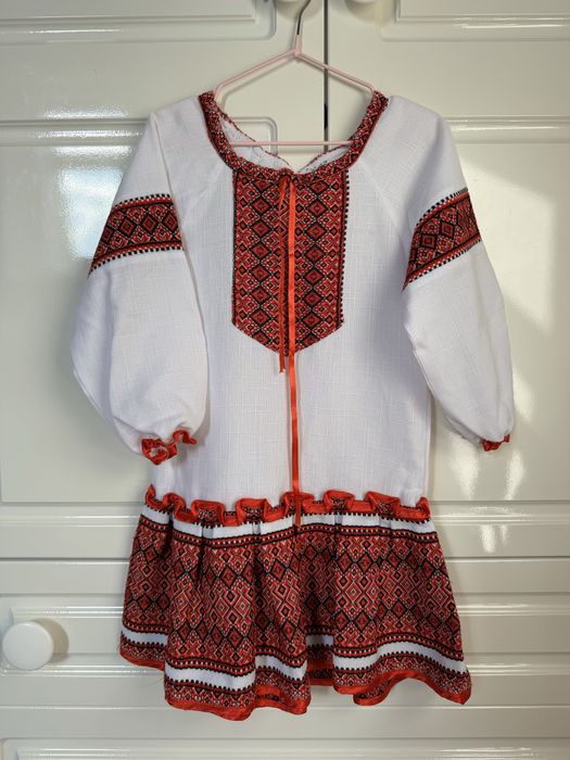 Дитяча сукня вишиванка 104 110