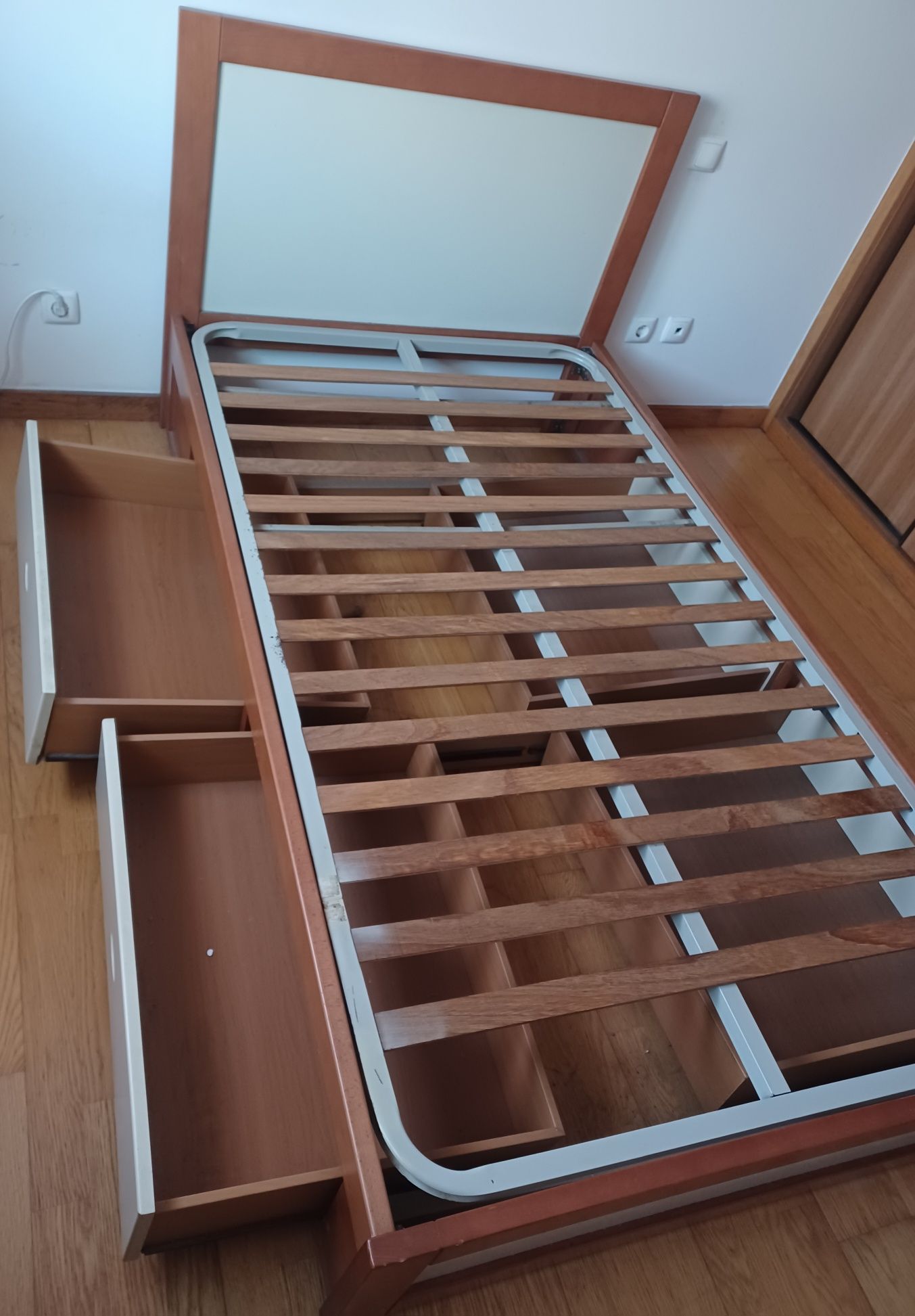 Cama com gavetas 110cmx195cm