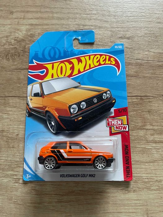 Zestaw 4x Hot Wheels Volkswagen Golf MK2