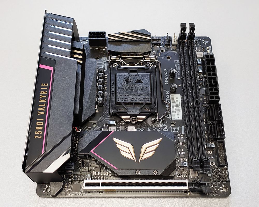 PC Torre Gaming ITX 11600k z590i 16Gb AMD 5500XT