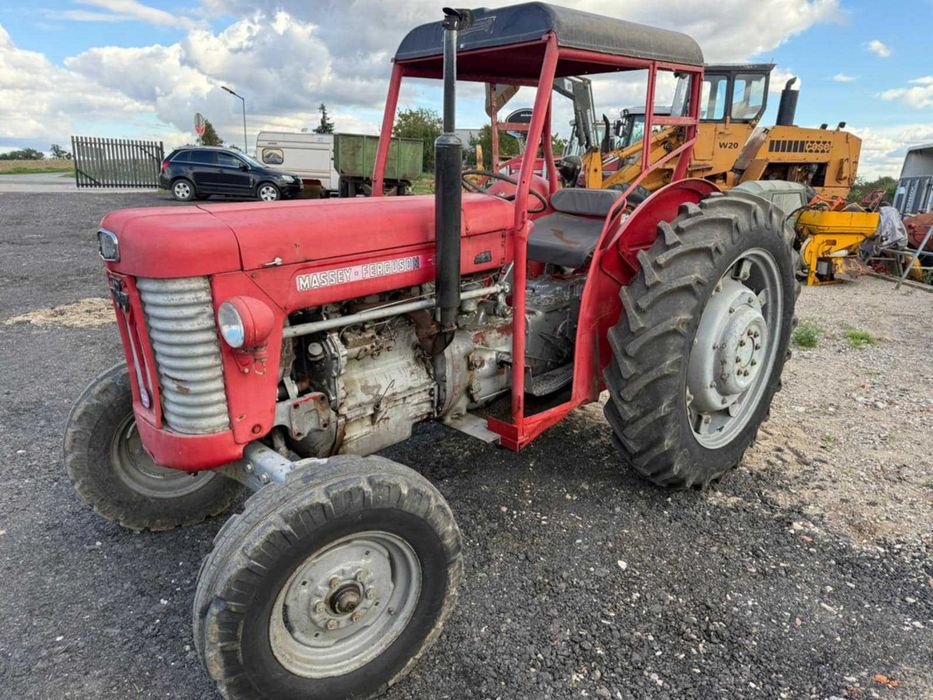 Massey -Ferguson 65