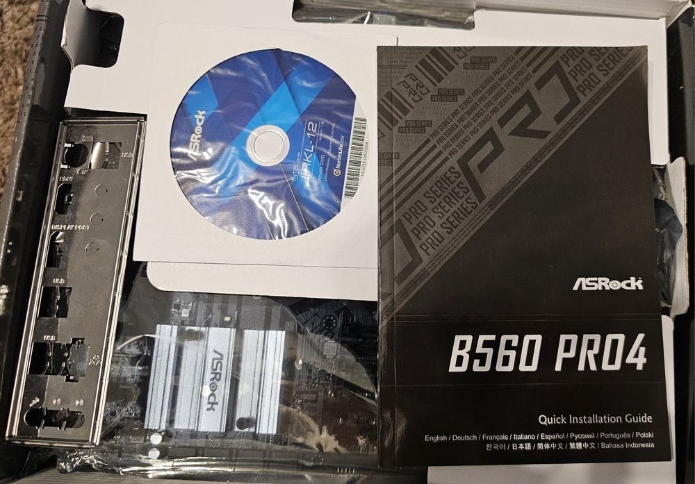 Продам комплект або окремо:Intel i3-10105F+ASRock B560 PRO4