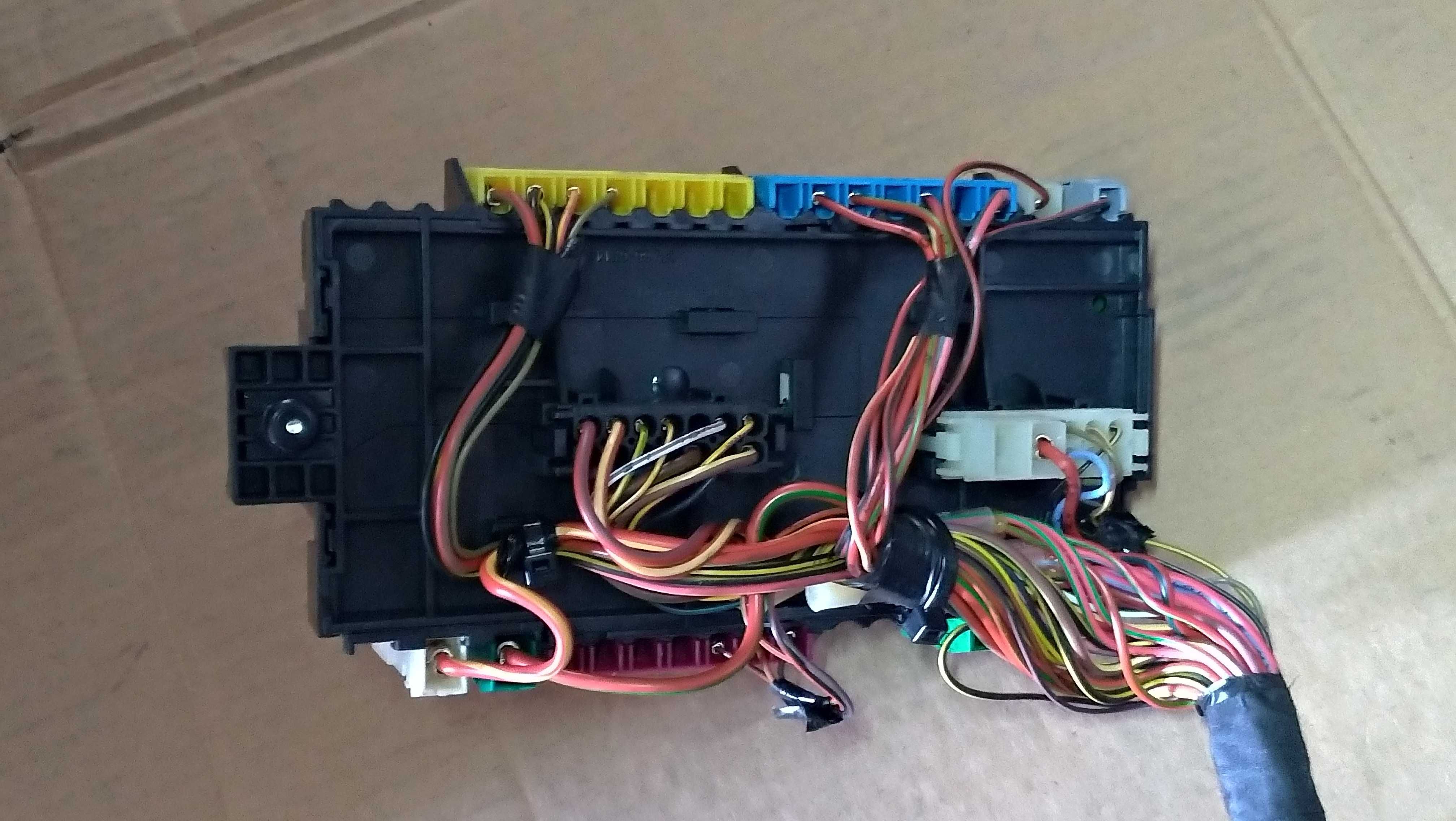 Cx. fusiveis da bateria Mercedes-Benz A-Classe (W176). A246.540.1350