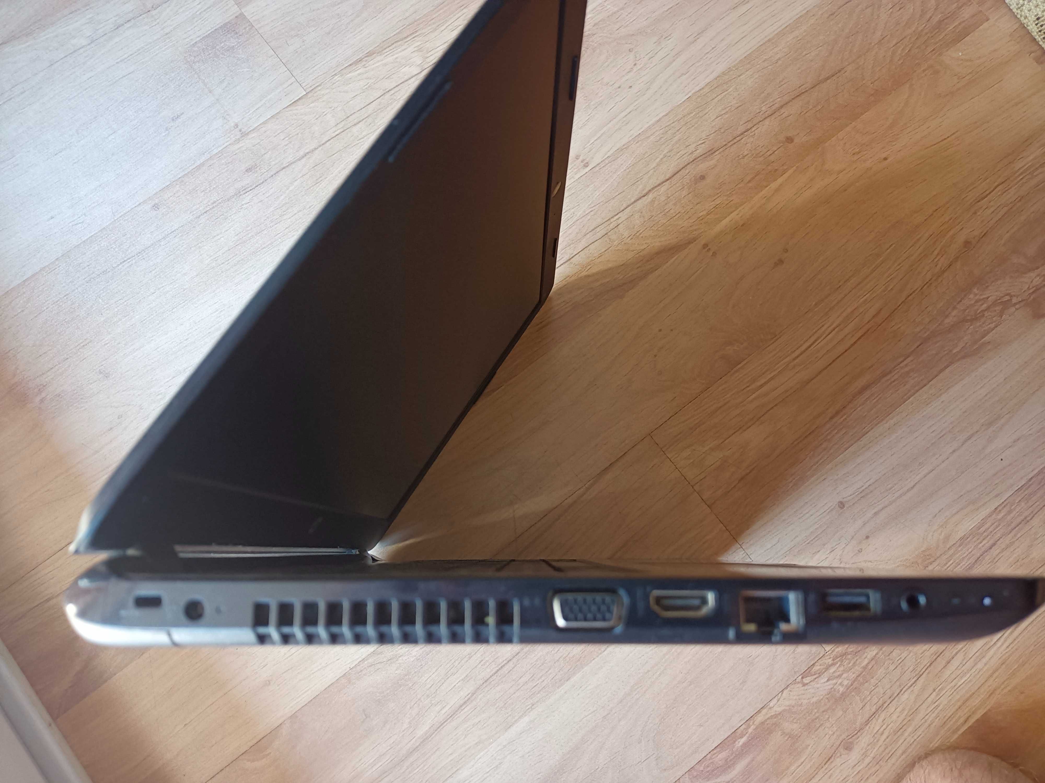 Laptop HP - 15"/WIN10 / ssd-240gb / ram-8gb / cpu-2x2,16ghz / bat-3h