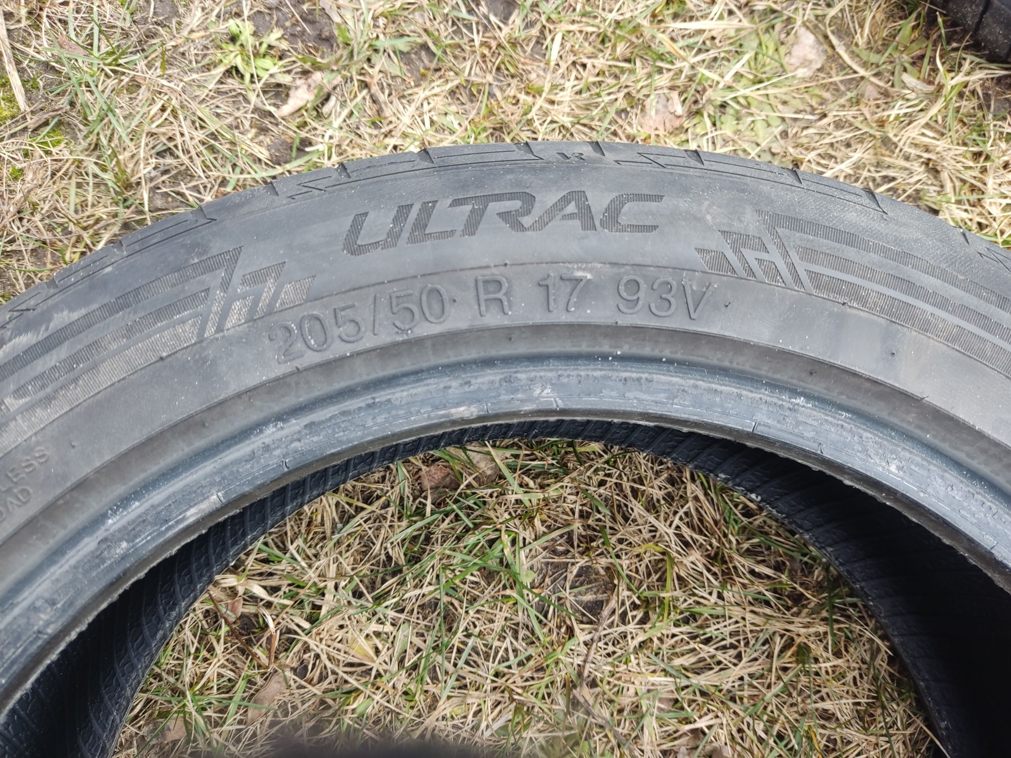 Vredestein 205/50 r17 літо