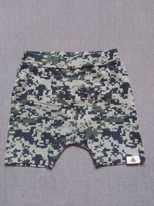 Krótkie spodenki niemowlęce moro rozmiar 92 100% bawełna