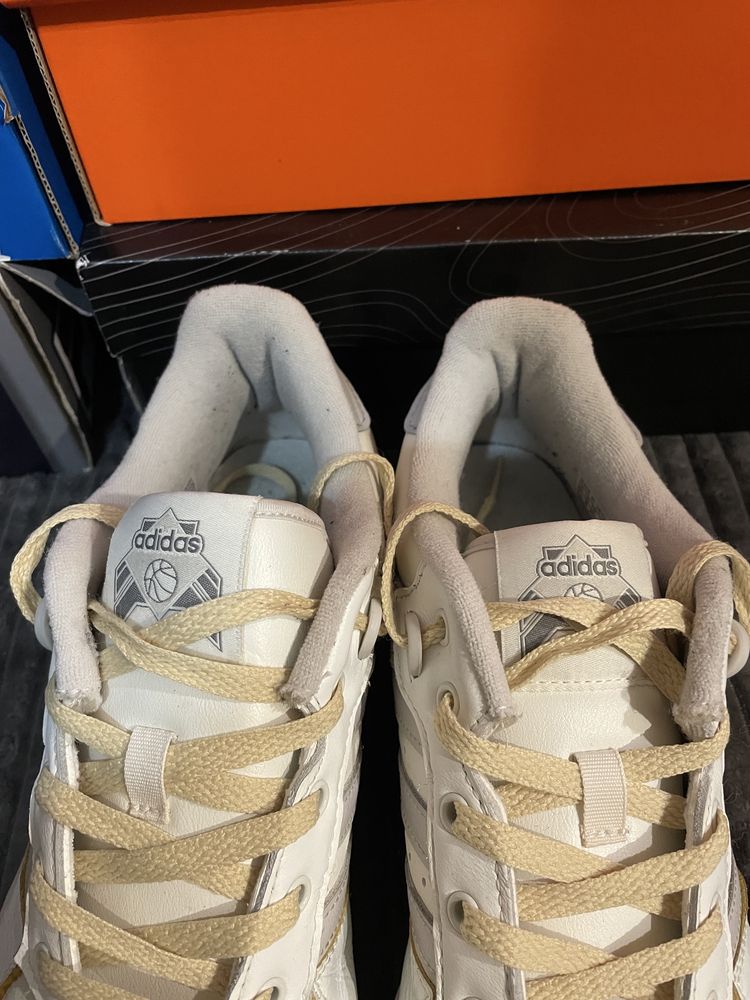 Чоловічі кросівки Adidas Rivalry Low 86 43(27,5см) оригінал