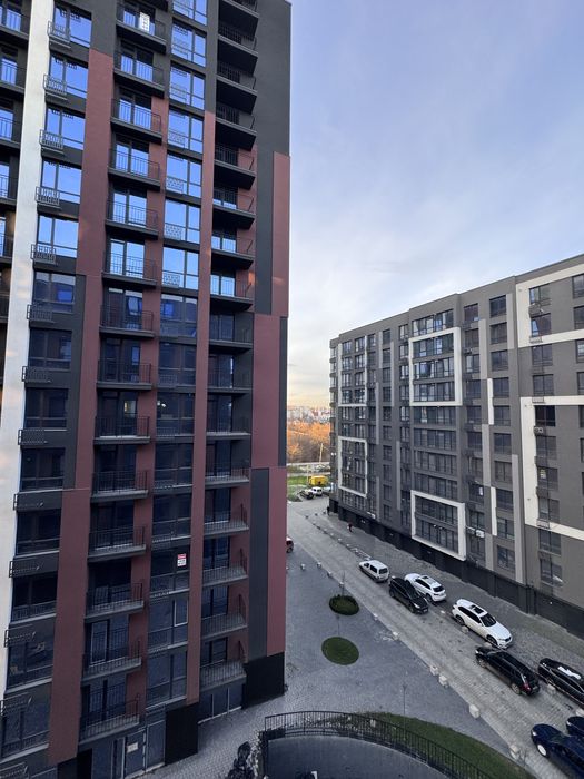 Квартира із сучасним ремонтом!