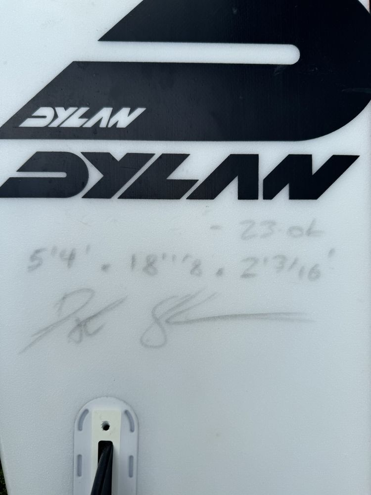 Prancha de Surf Dylan 5’4 23lt