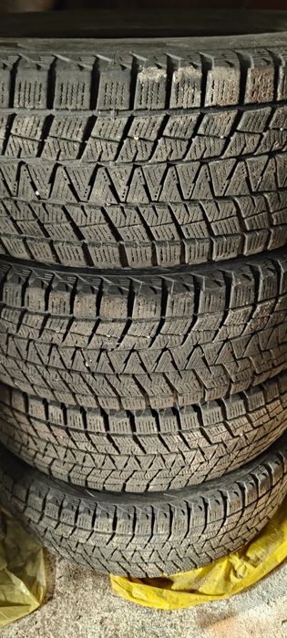 Opony zimowe Bridgestone 215/70R16