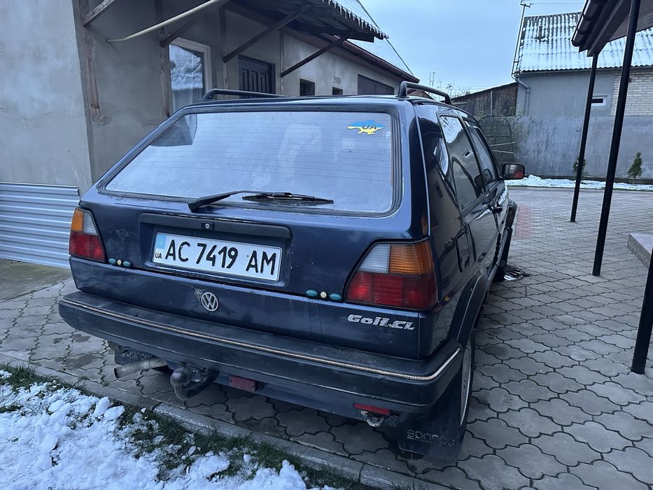 Гольф2,1.6 бензин