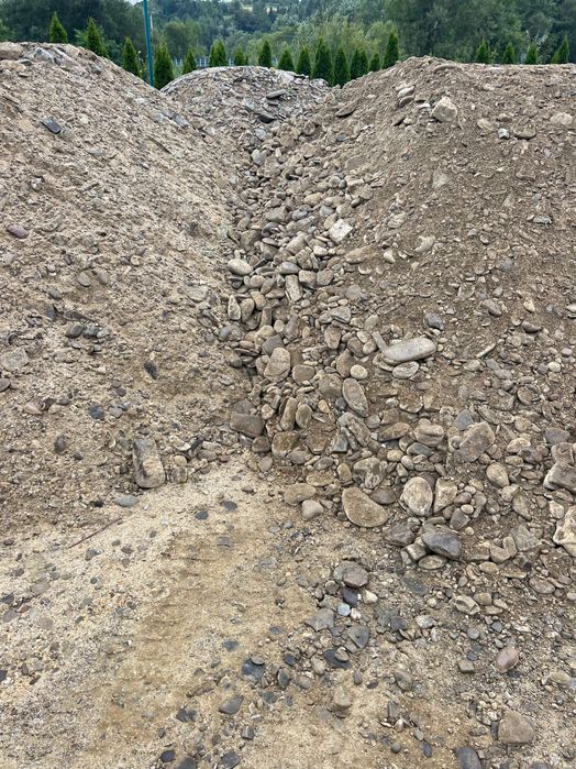 Pospółka Żwir Ziemia humus Ziemia na podniesienie terenu