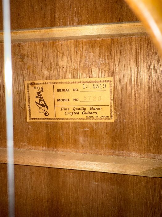 Aria Japan (Martin, Tailor, Takamina, Ibanez, Ovation)