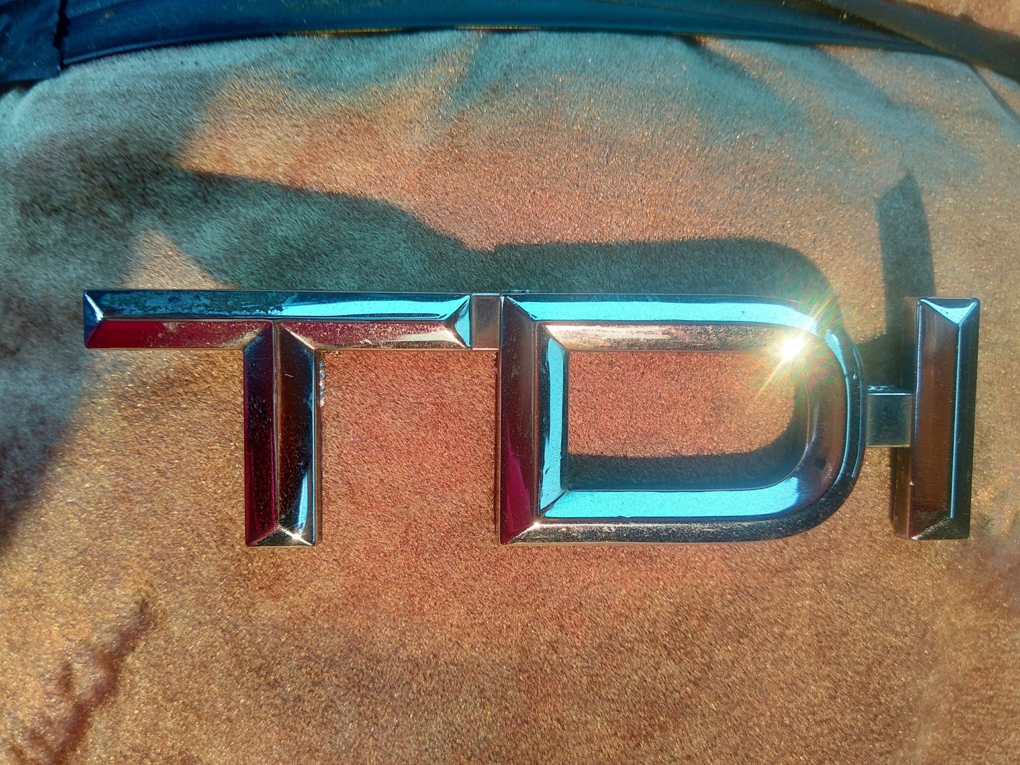 Емблема, значок Audi