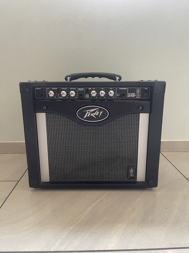 wzmacniacz gitarowy Peavey