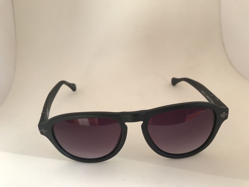 Oculos de sol made in Italy