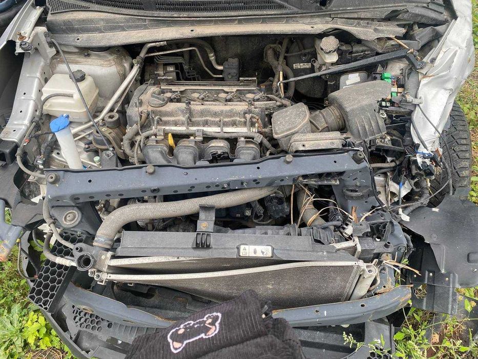 Продам Hundai ix35 2.0 бензин механіка, після дтп, не на ходу.