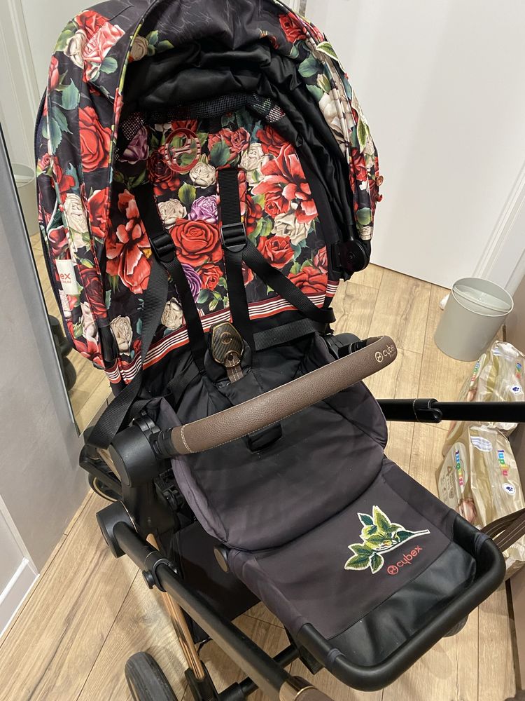 Прогулянковий блок Cybex blossom