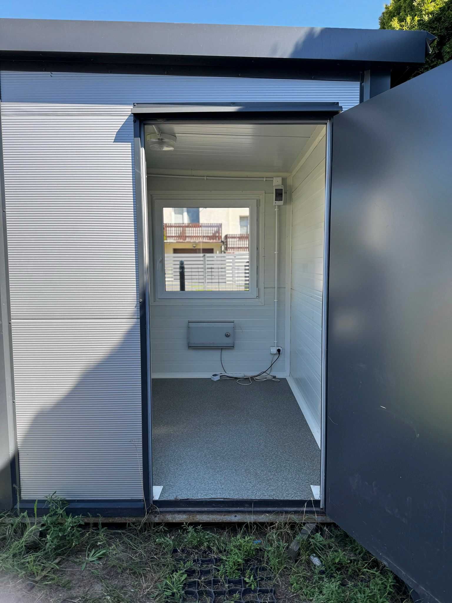 Kontener BIUROWY 2,5M X 2M